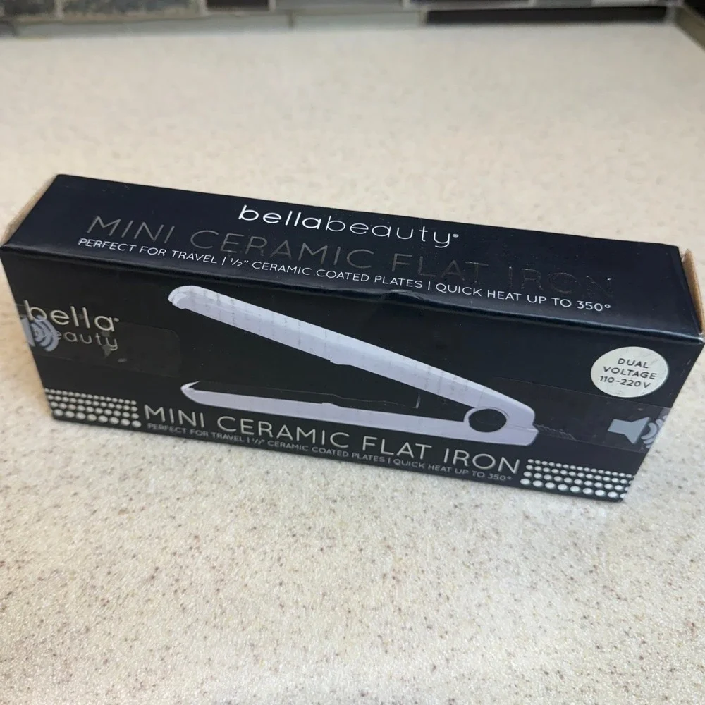 New Bella Beauty Mini Ceramic Flat Iron White 1/2 Inch Travel Straightener NIB
